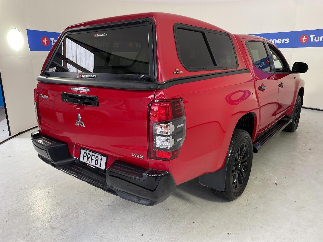 Photo '7' of Mitsubishi Triton