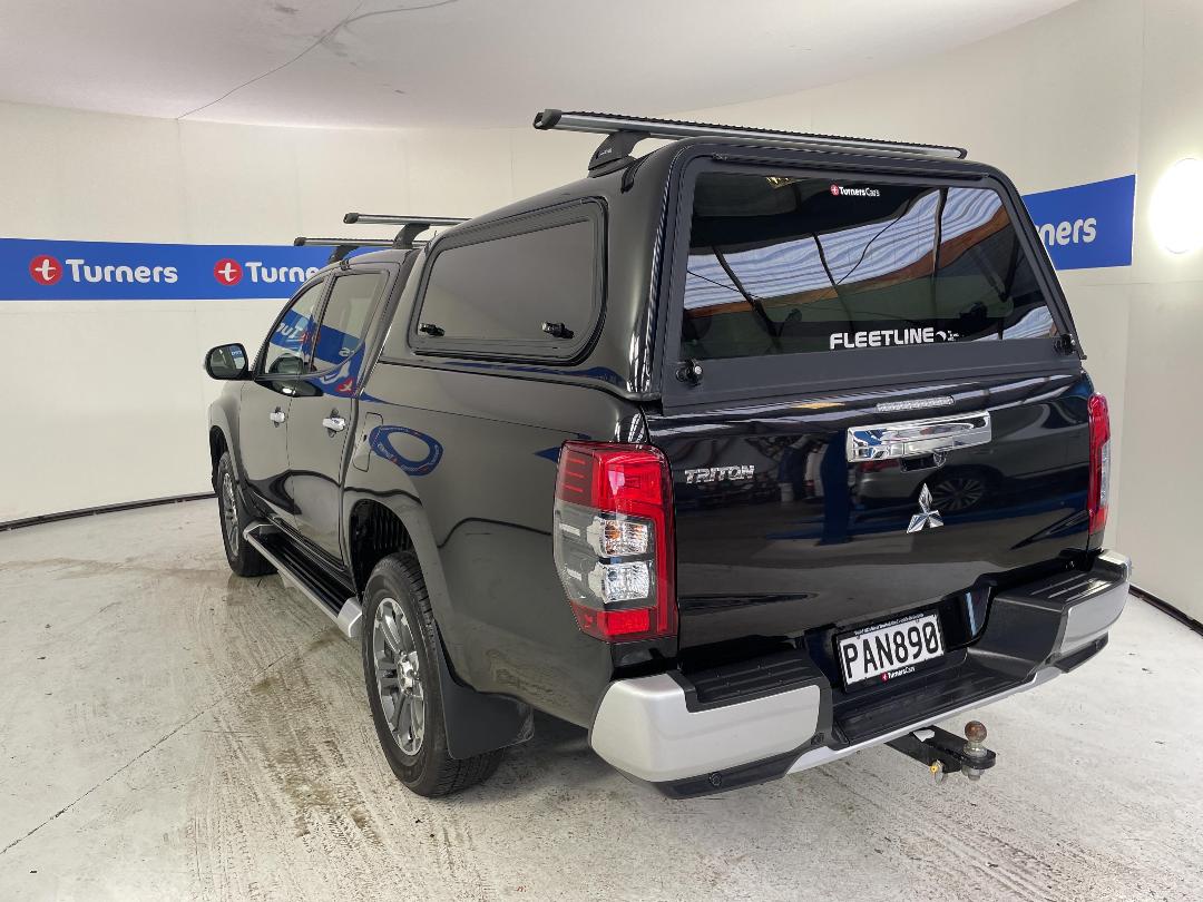 Photo '5' of Mitsubishi Triton