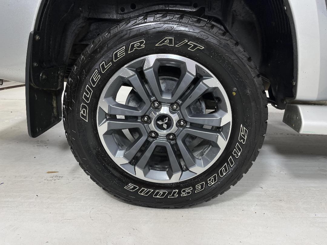 Photo '12' of Mitsubishi Triton Photo '12' of Mitsubishi Triton