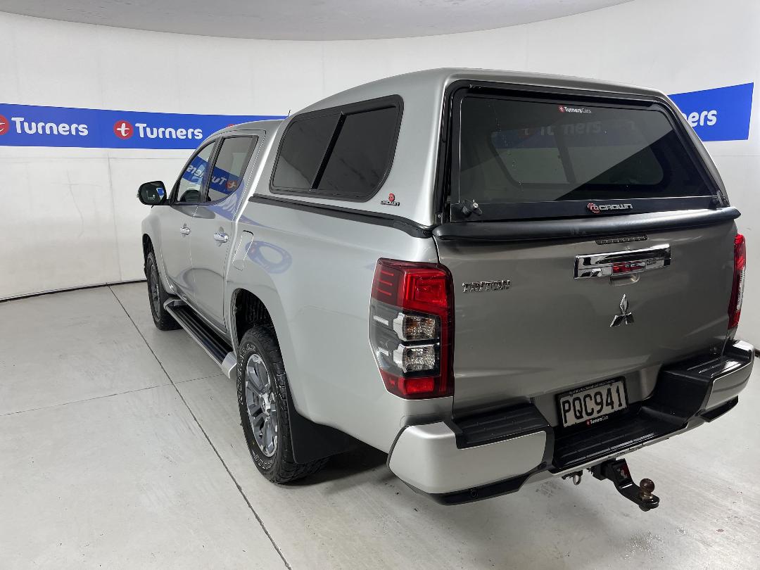 Photo '5' of Mitsubishi Triton Photo '5' of Mitsubishi Triton