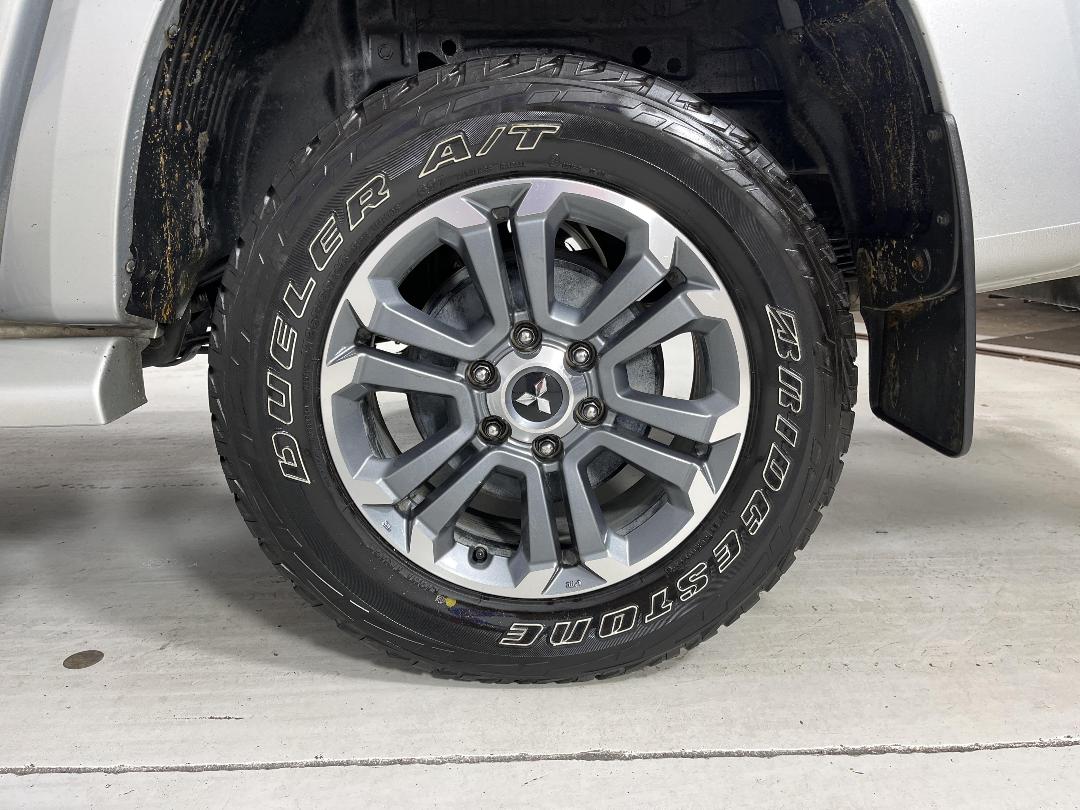 Photo '11' of Mitsubishi Triton Photo '11' of Mitsubishi Triton