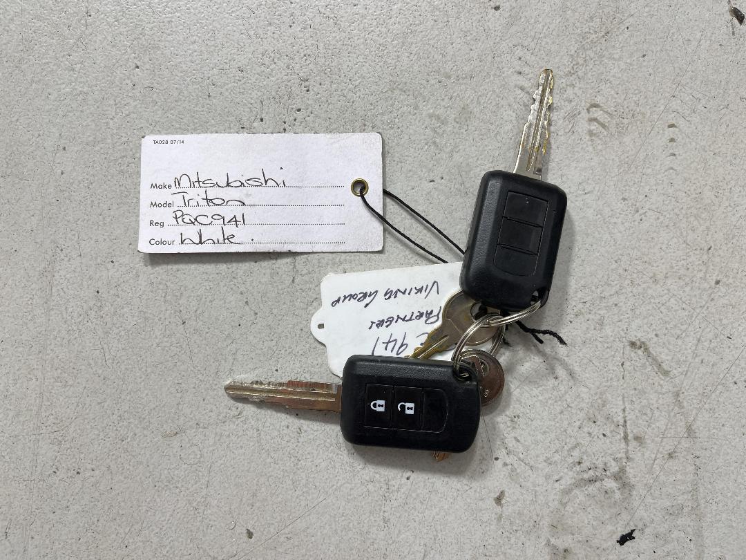 Photo '22' of Mitsubishi Triton Photo '22' of Mitsubishi Triton