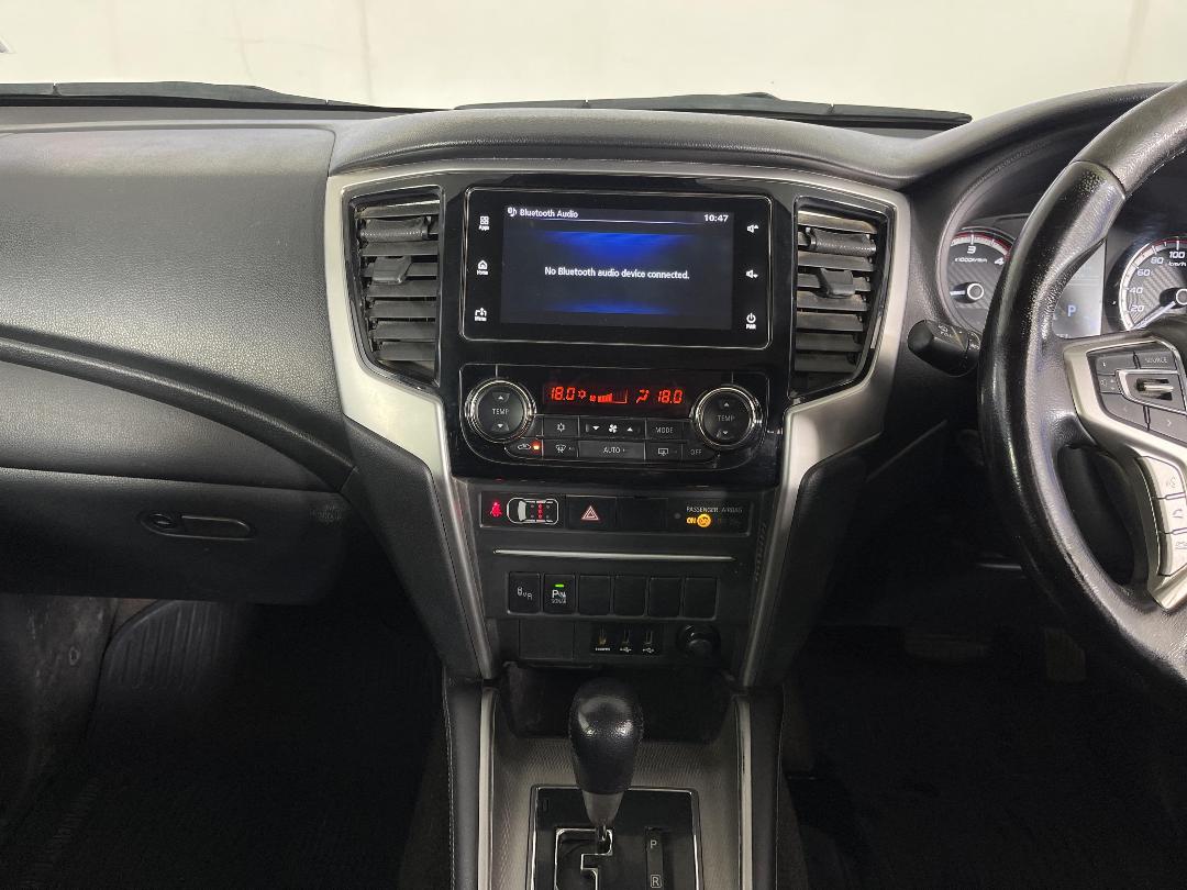 Photo '18' of Mitsubishi Triton Photo '18' of Mitsubishi Triton