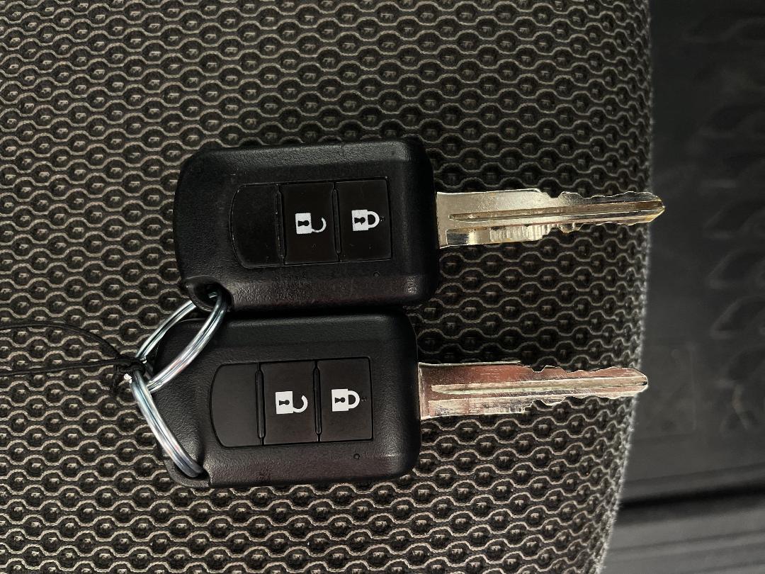 Photo '22' of Mitsubishi Triton