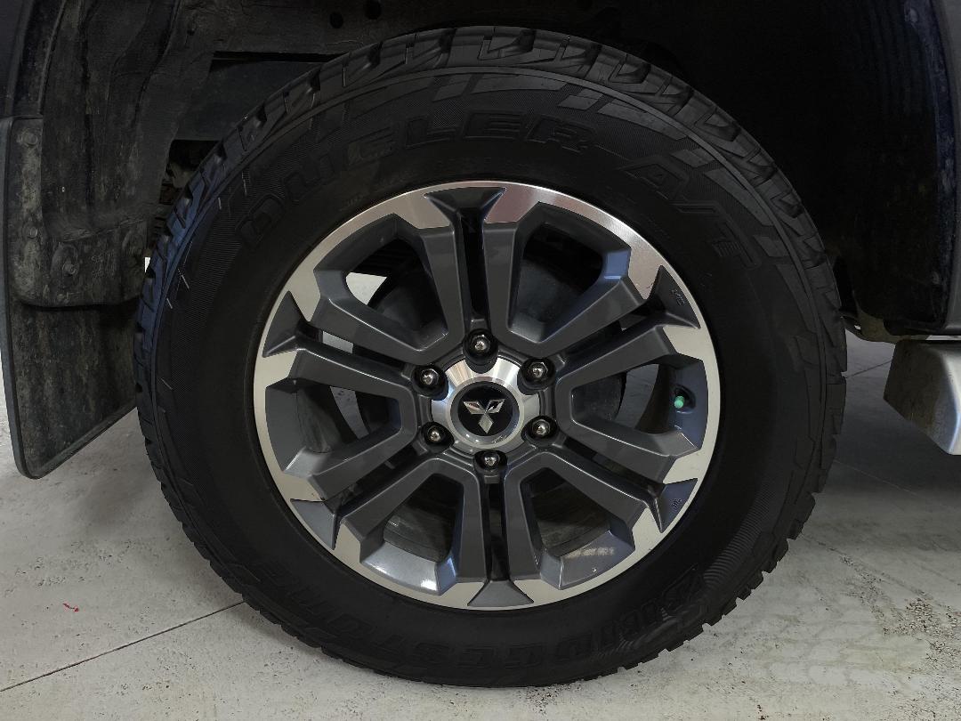 Photo '12' of Mitsubishi Triton Photo '12' of Mitsubishi Triton