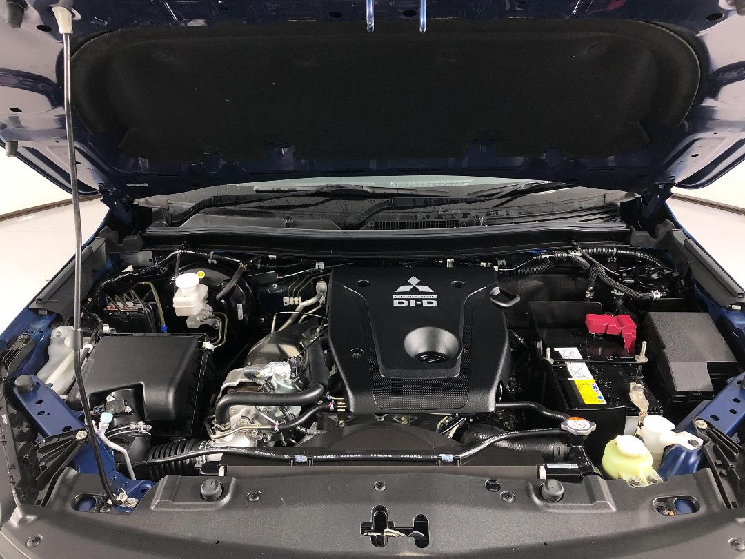 Photo '13' of Mitsubishi Triton Photo '13' of Mitsubishi Triton