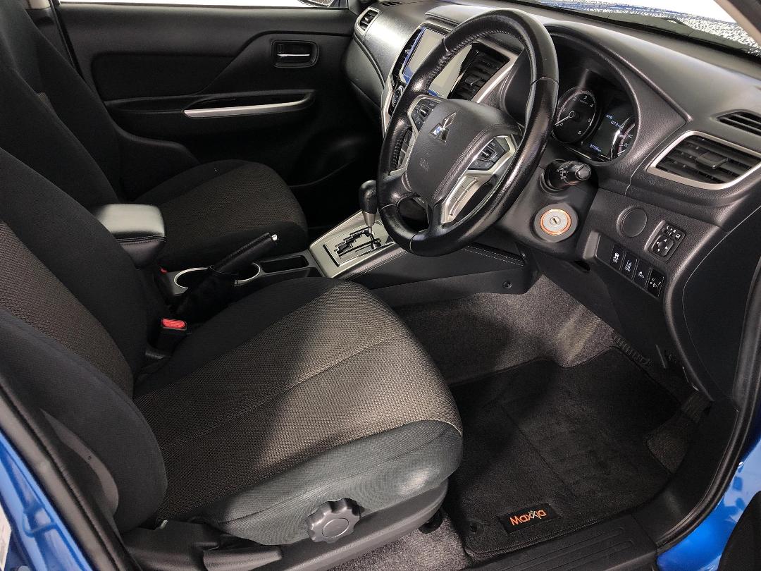 Photo '16' of Mitsubishi Triton Photo '16' of Mitsubishi Triton