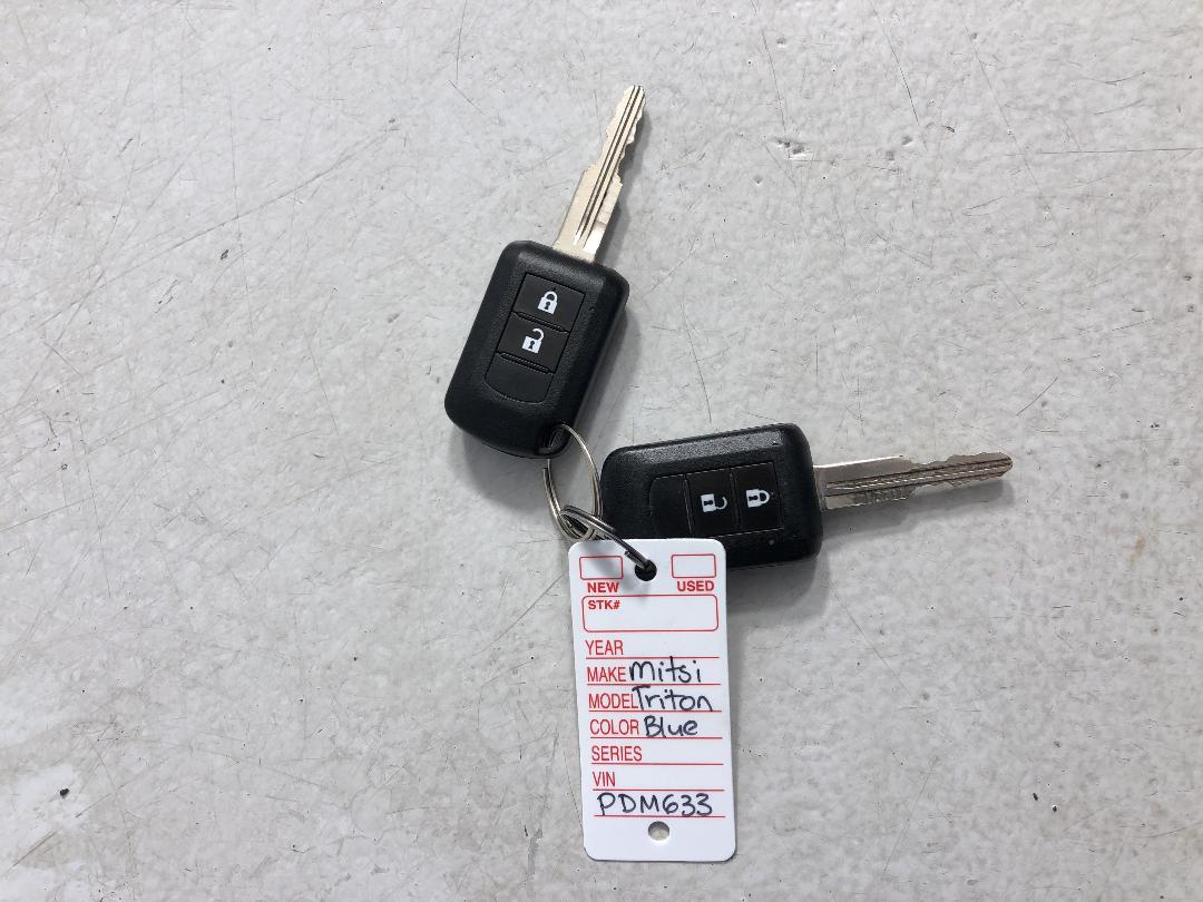 Photo '22' of Mitsubishi Triton Photo '22' of Mitsubishi Triton