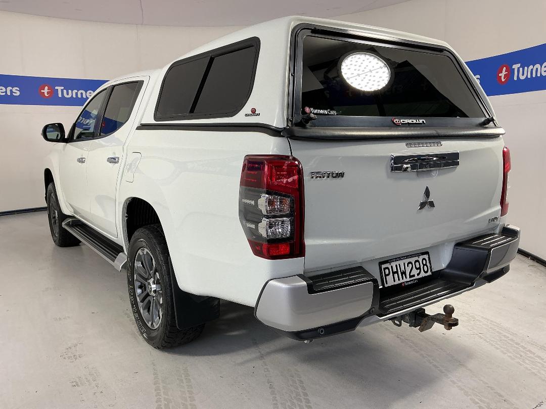 Photo '5' of Mitsubishi Triton