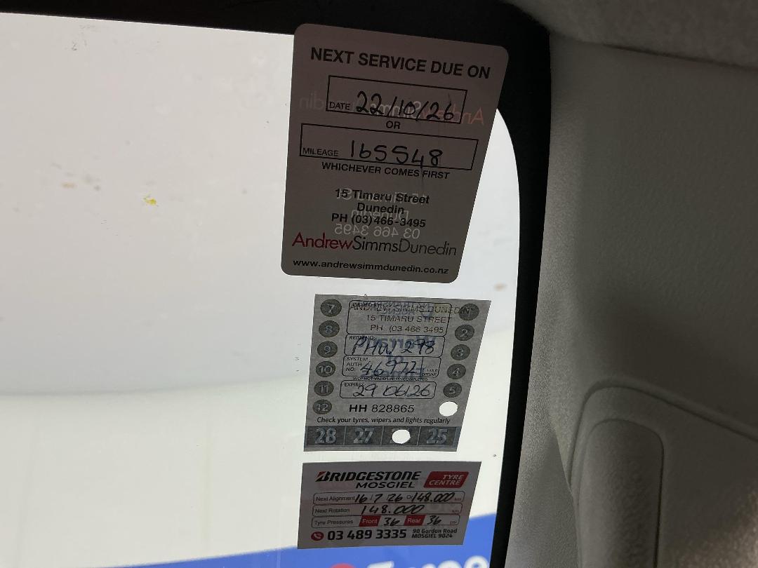 Photo '28' of Mitsubishi Triton