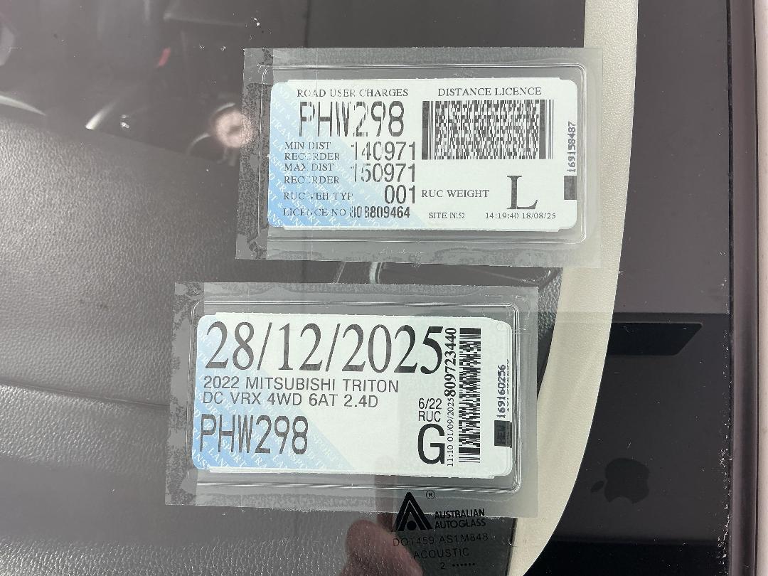 Photo '29' of Mitsubishi Triton