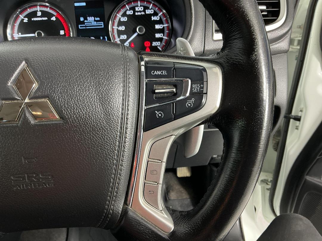 Photo '26' of Mitsubishi Triton