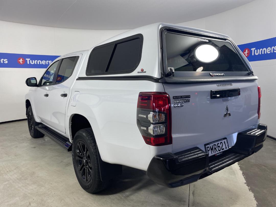 Photo '5' of Mitsubishi Triton