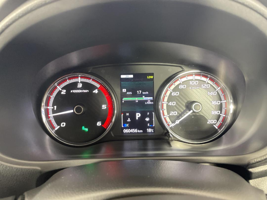 Photo '21' of Mitsubishi Triton