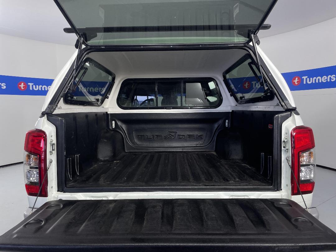 Photo '14' of Mitsubishi Triton