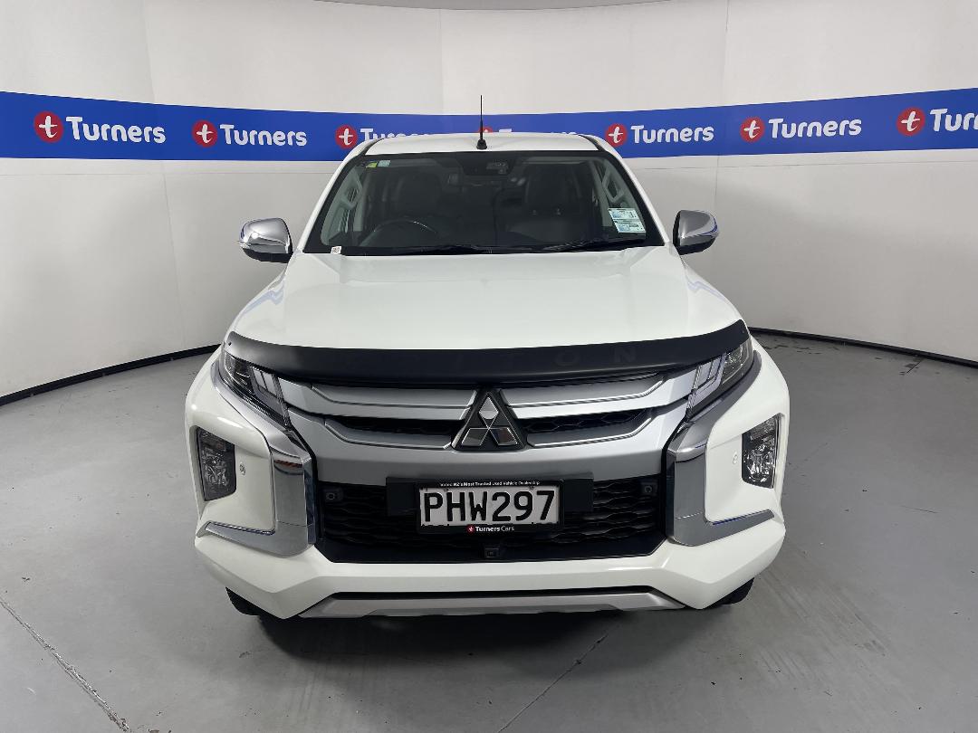 Photo '2' of Mitsubishi Triton