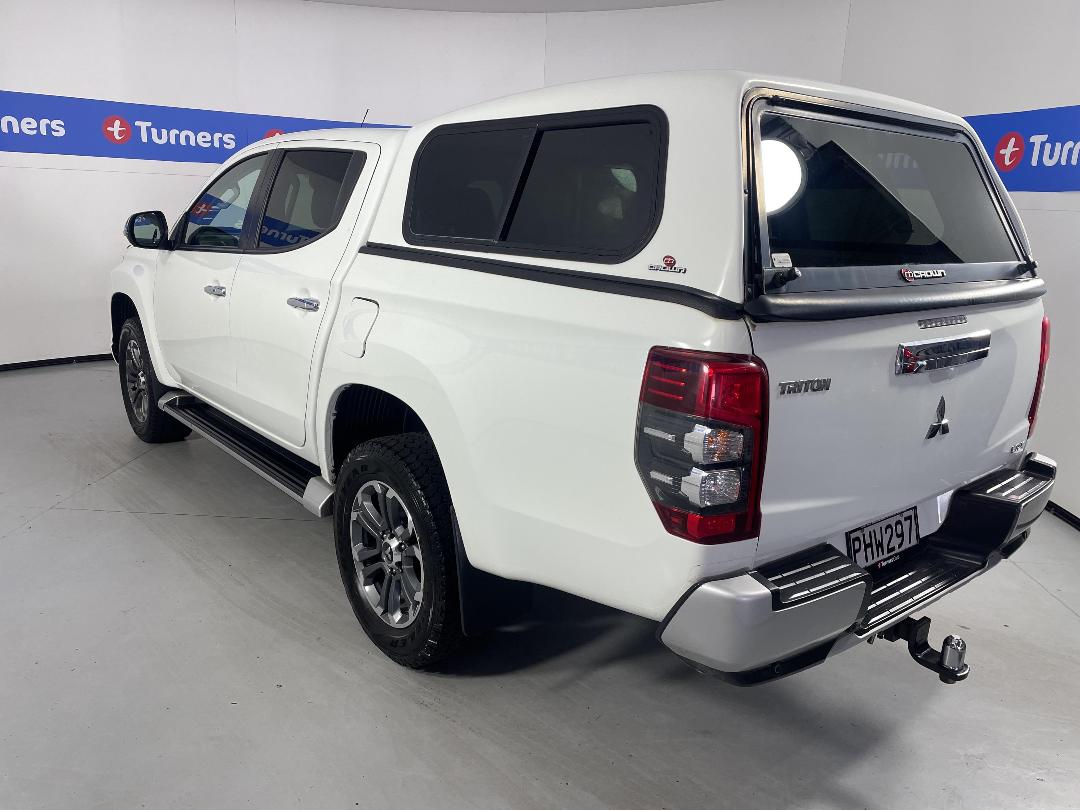 Photo '5' of Mitsubishi Triton