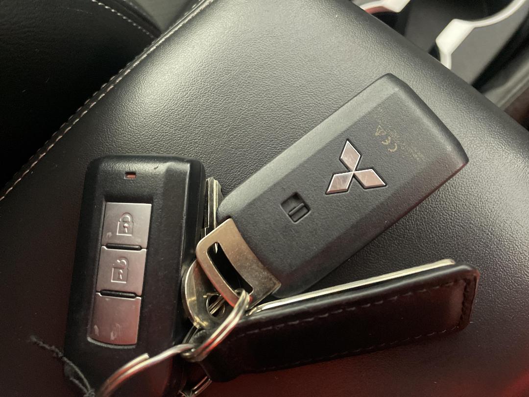 Photo '22' of Mitsubishi Triton