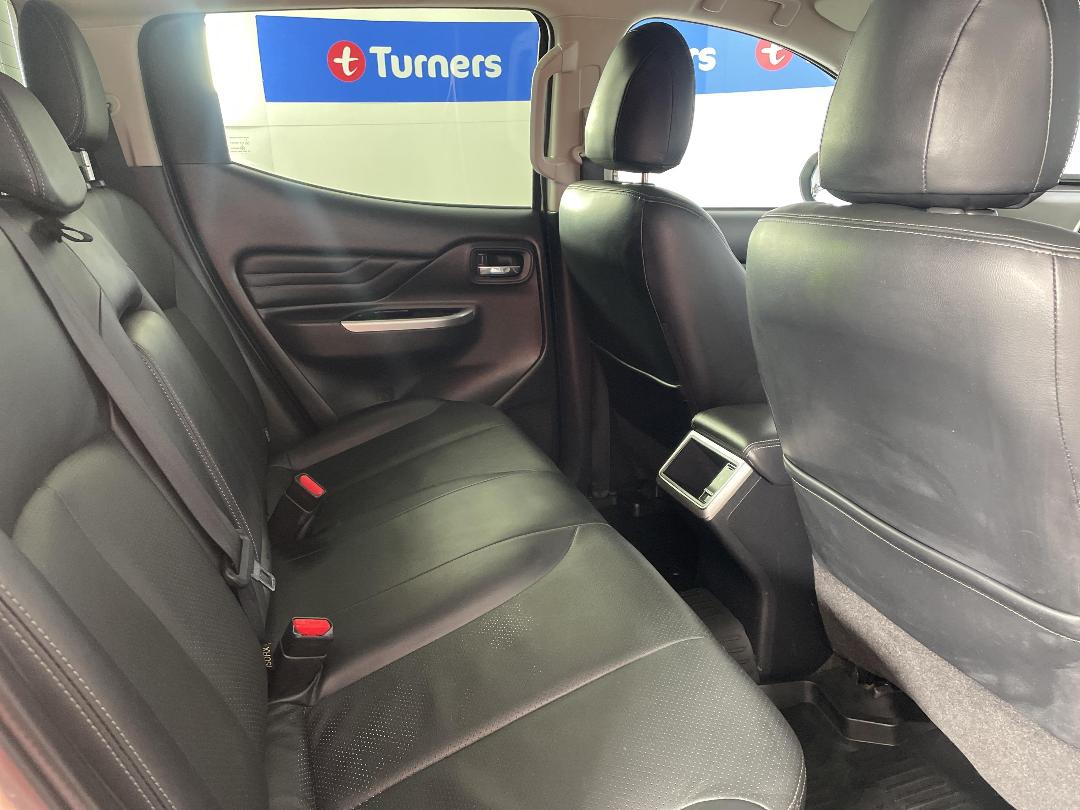 Photo '20' of Mitsubishi Triton