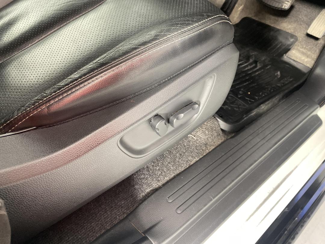 Photo '27' of Mitsubishi Triton