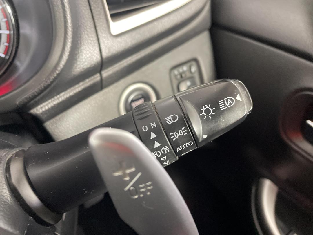 Photo '31' of Mitsubishi Triton