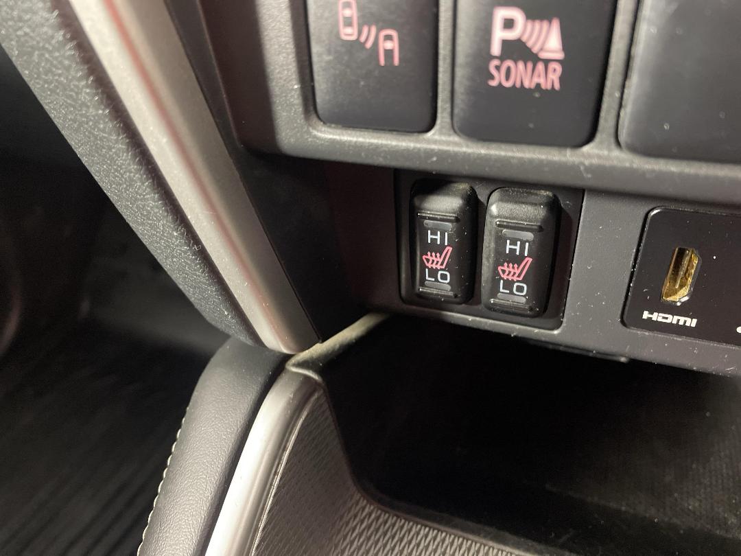 Photo '37' of Mitsubishi Triton