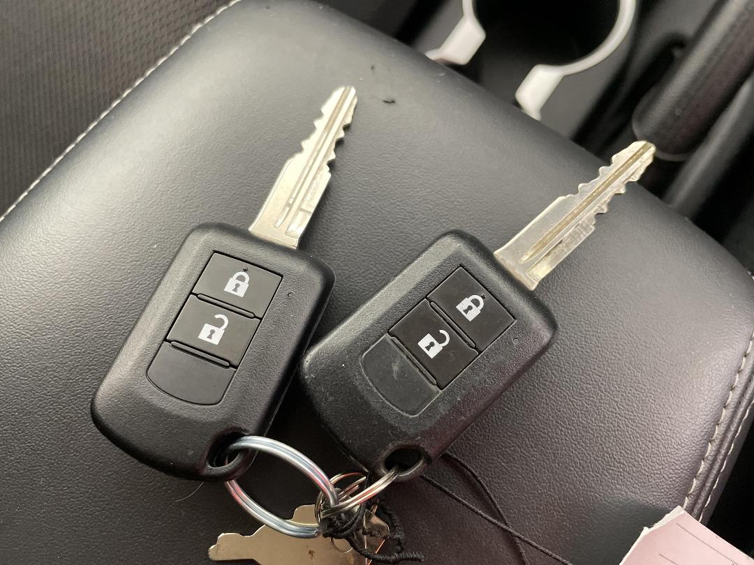 Photo '22' of Mitsubishi Triton Photo '22' of Mitsubishi Triton