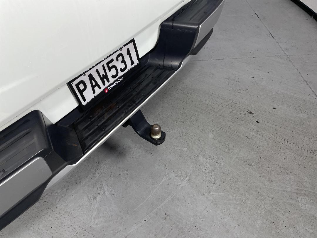 Photo '25' of Mitsubishi Triton