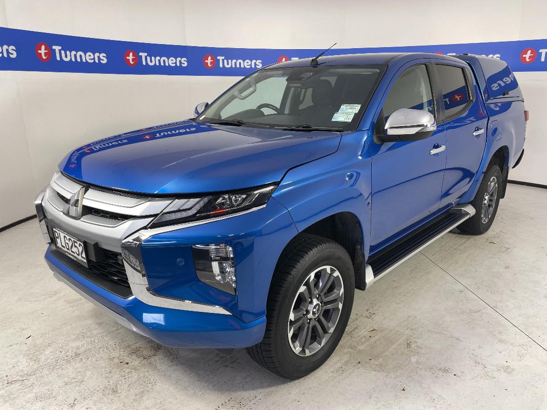 Photo '4' of Mitsubishi Triton