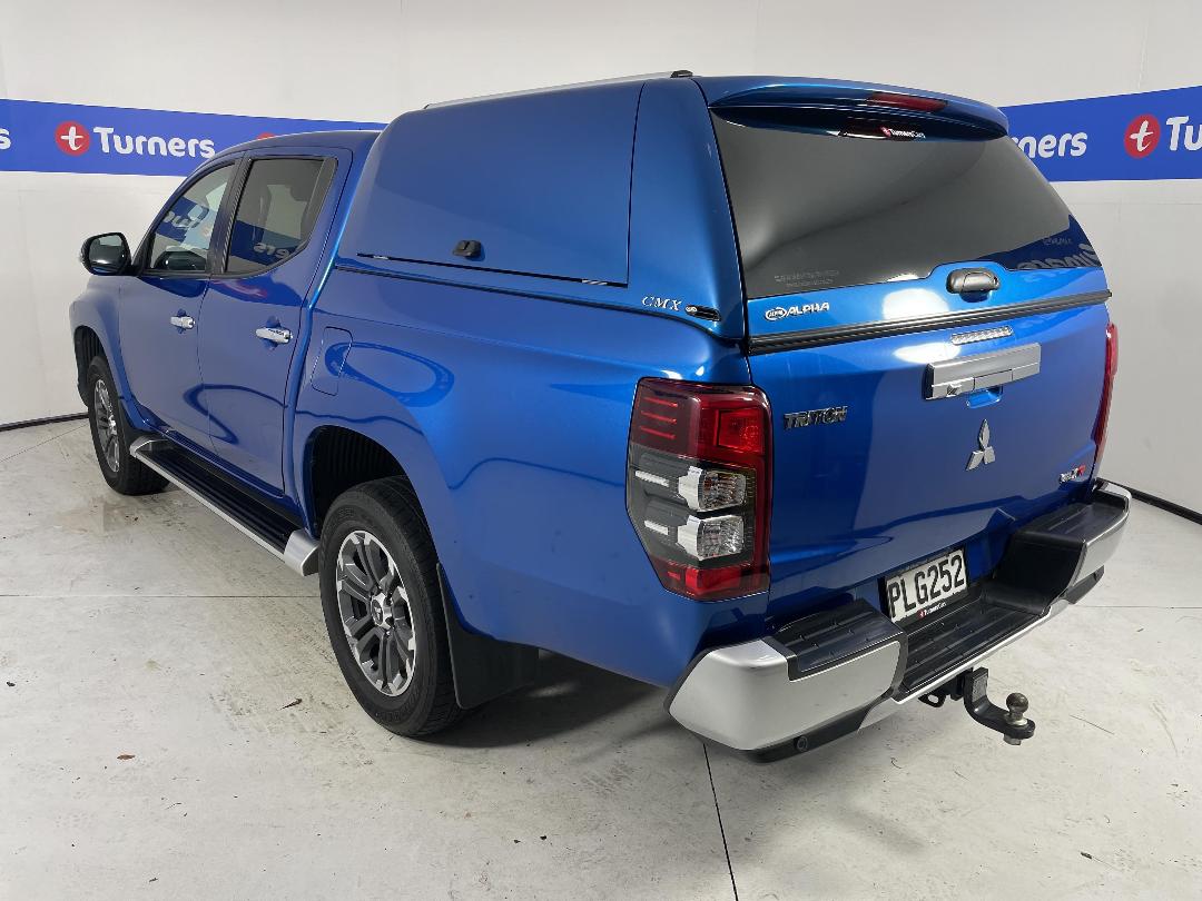 Photo '5' of Mitsubishi Triton