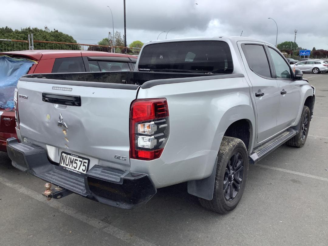Photo '9' of Mitsubishi Triton DC Glsb 4WD 6AT Photo '9' of Mitsubishi Triton DC Glsb 4WD 6AT