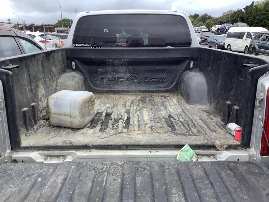 Photo '10' of Mitsubishi Triton DC Glsb 4WD 6AT Photo '10' of Mitsubishi Triton DC Glsb 4WD 6AT