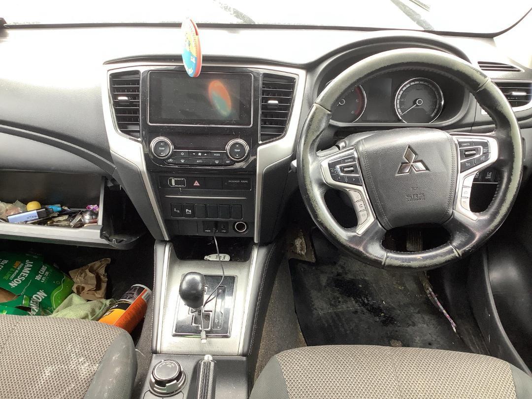 Photo '18' of Mitsubishi Triton DC Glsb 4WD 6AT Photo '18' of Mitsubishi Triton DC Glsb 4WD 6AT