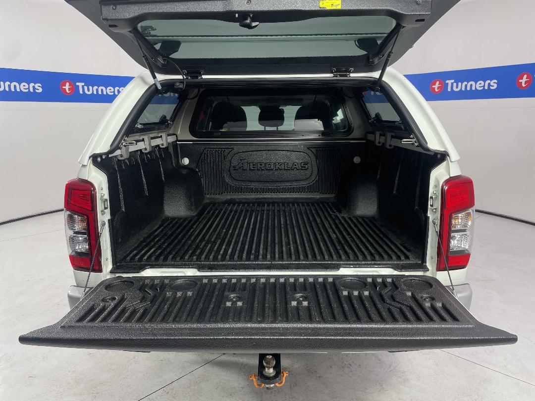 Photo '14' of Mitsubishi Triton