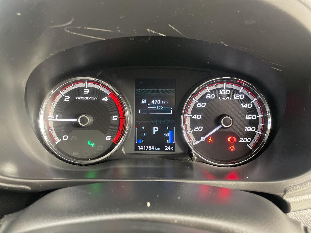 Photo '21' of Mitsubishi Triton