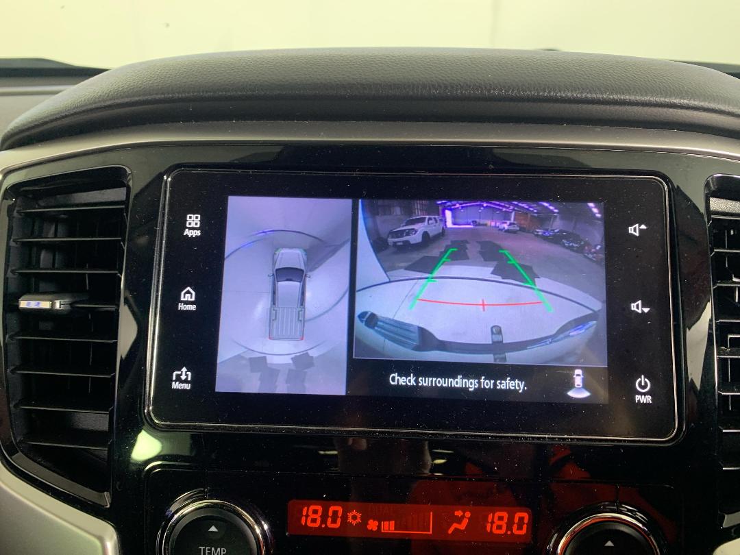 Photo '28' of Mitsubishi Triton