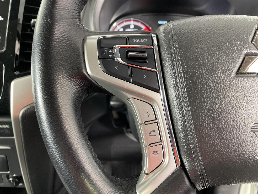 Photo '30' of Mitsubishi Triton