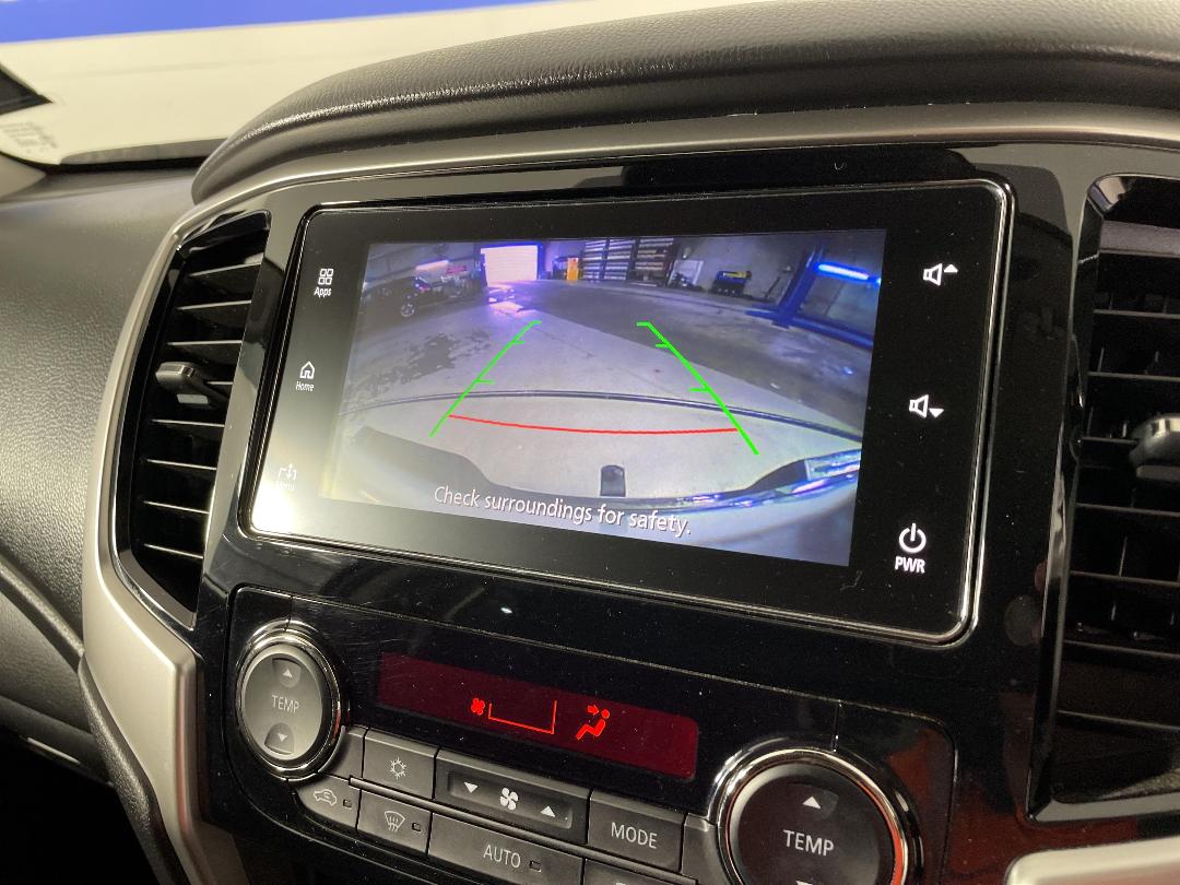 Photo '34' of Mitsubishi Triton