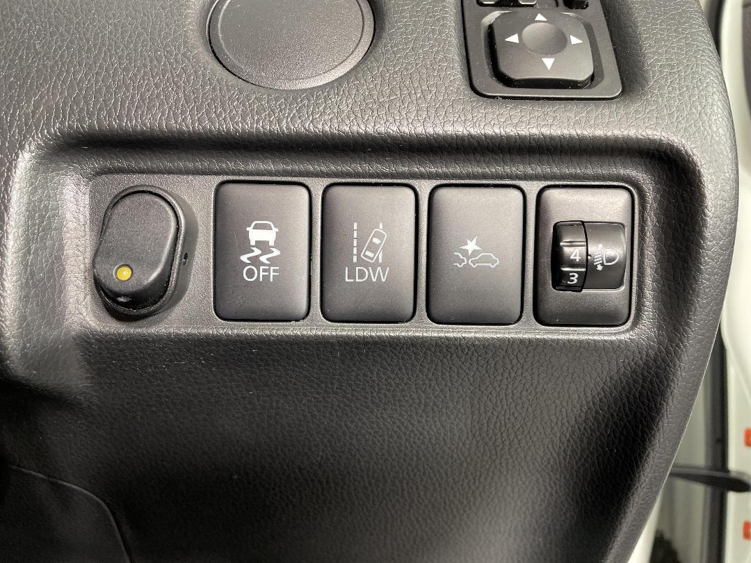 Photo '33' of Mitsubishi Triton