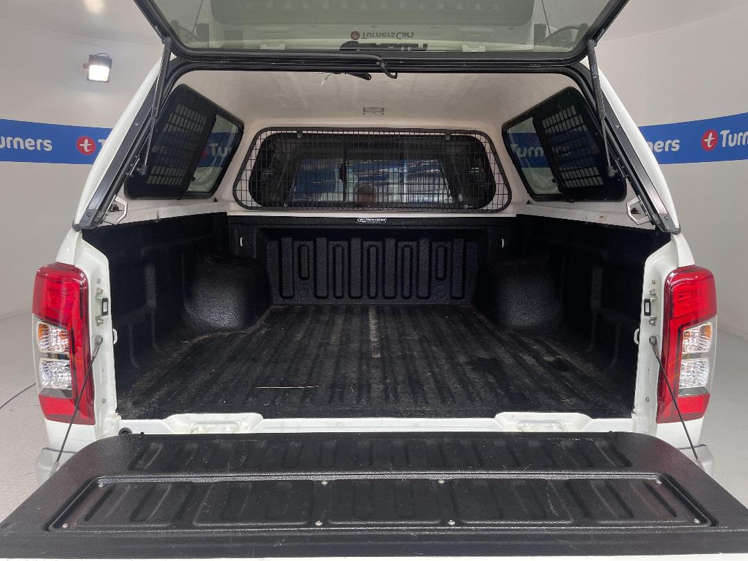 Photo '14' of Mitsubishi Triton