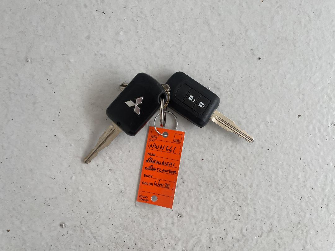 Photo '22' of Mitsubishi Triton