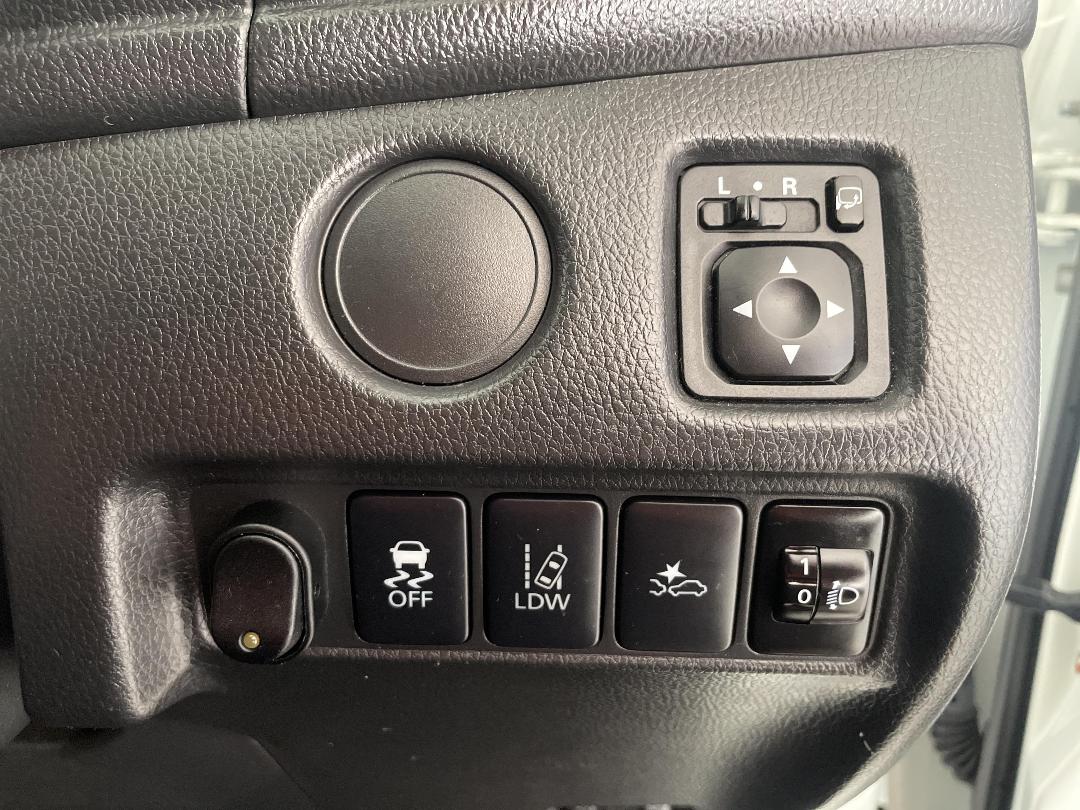 Photo '25' of Mitsubishi Triton