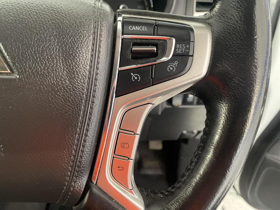 Photo '26' of Mitsubishi Triton