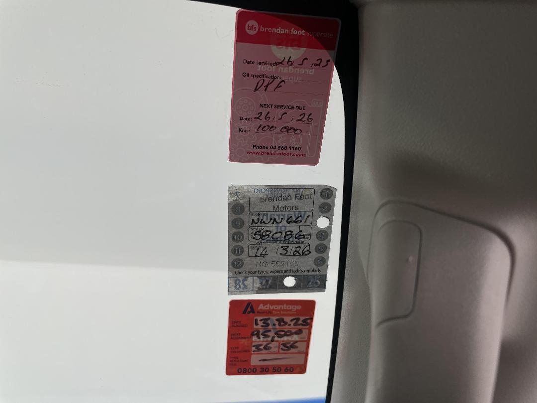 Photo '34' of Mitsubishi Triton