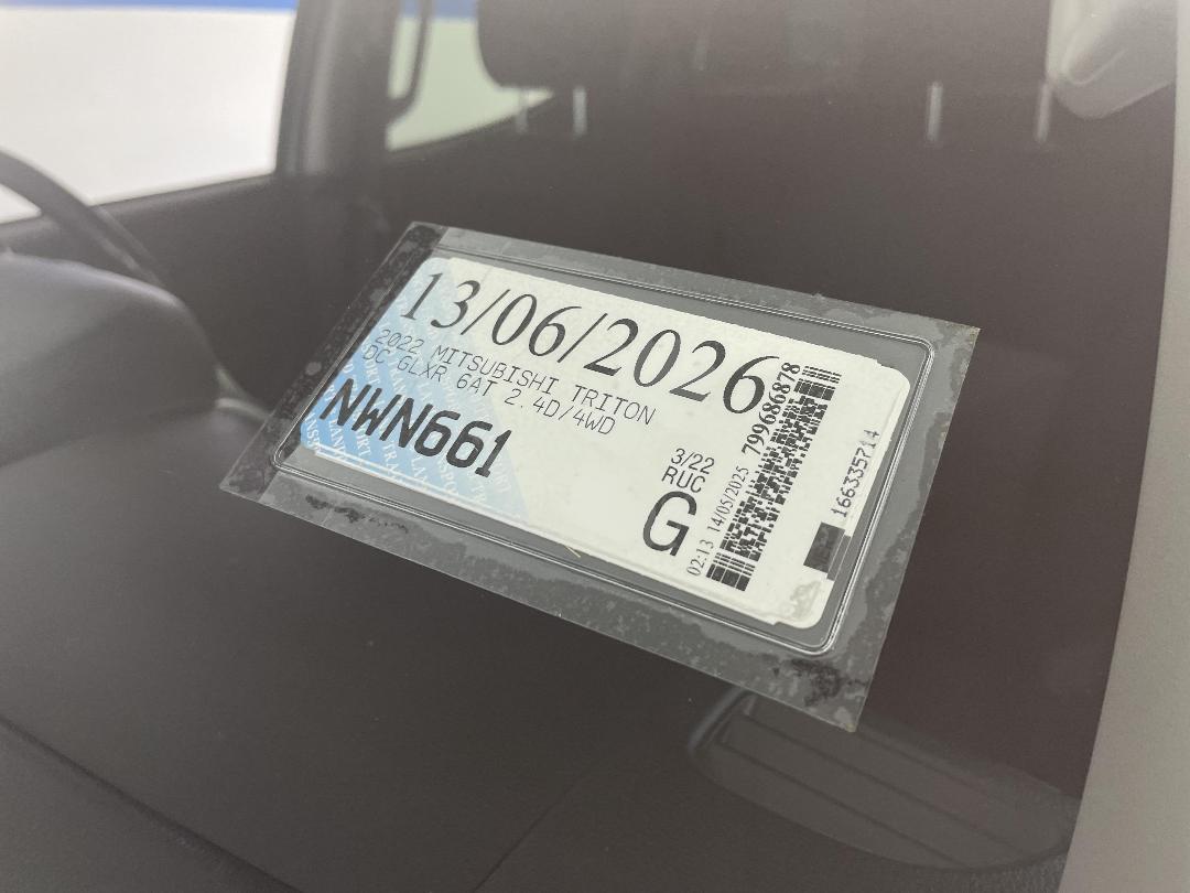 Photo '35' of Mitsubishi Triton