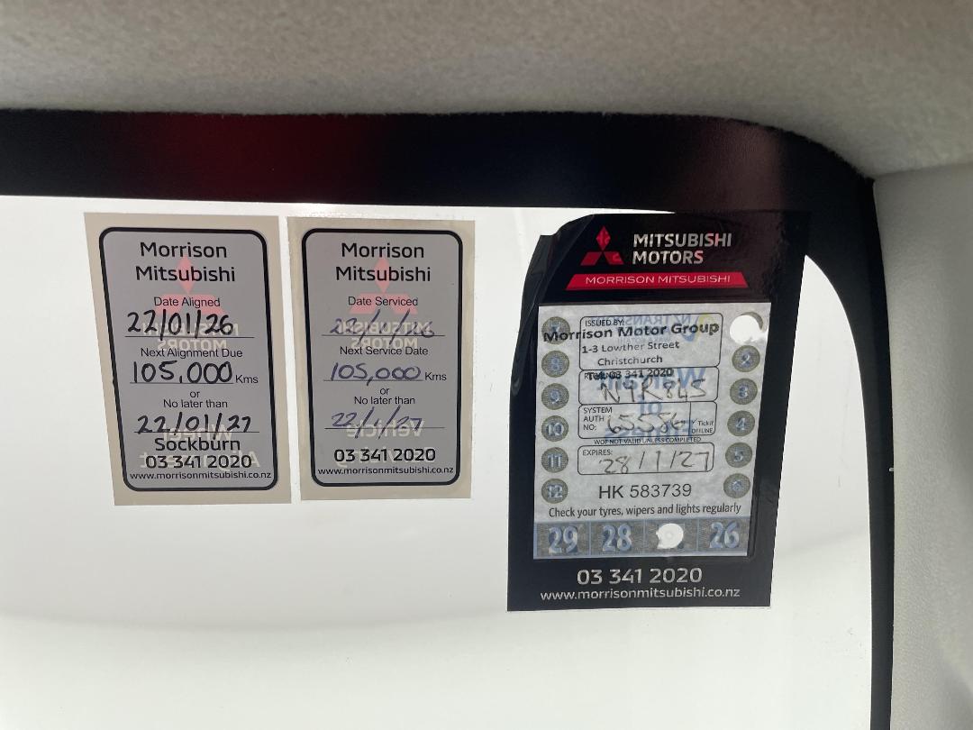 Photo '28' of Mitsubishi Triton