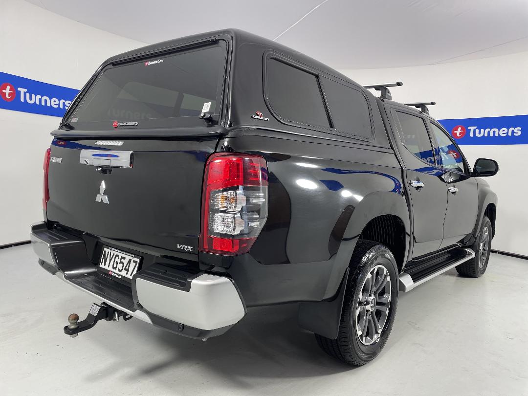 Photo '7' of Mitsubishi Triton