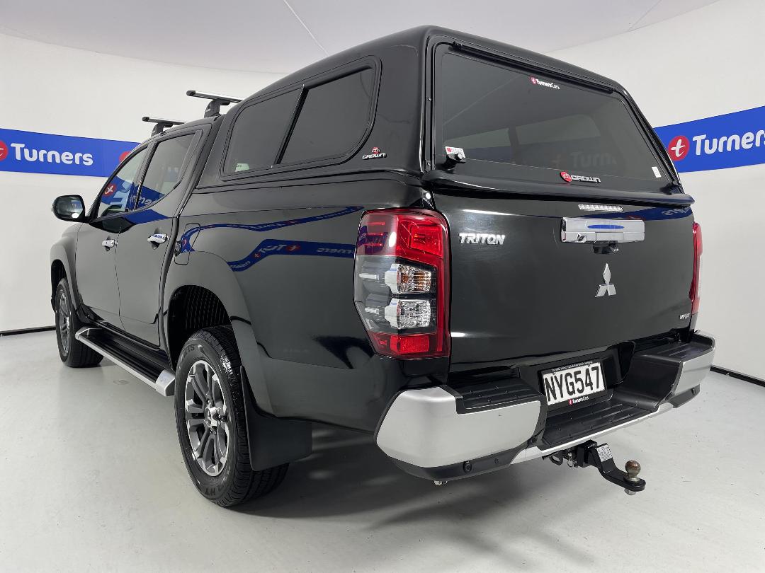 Photo '5' of Mitsubishi Triton