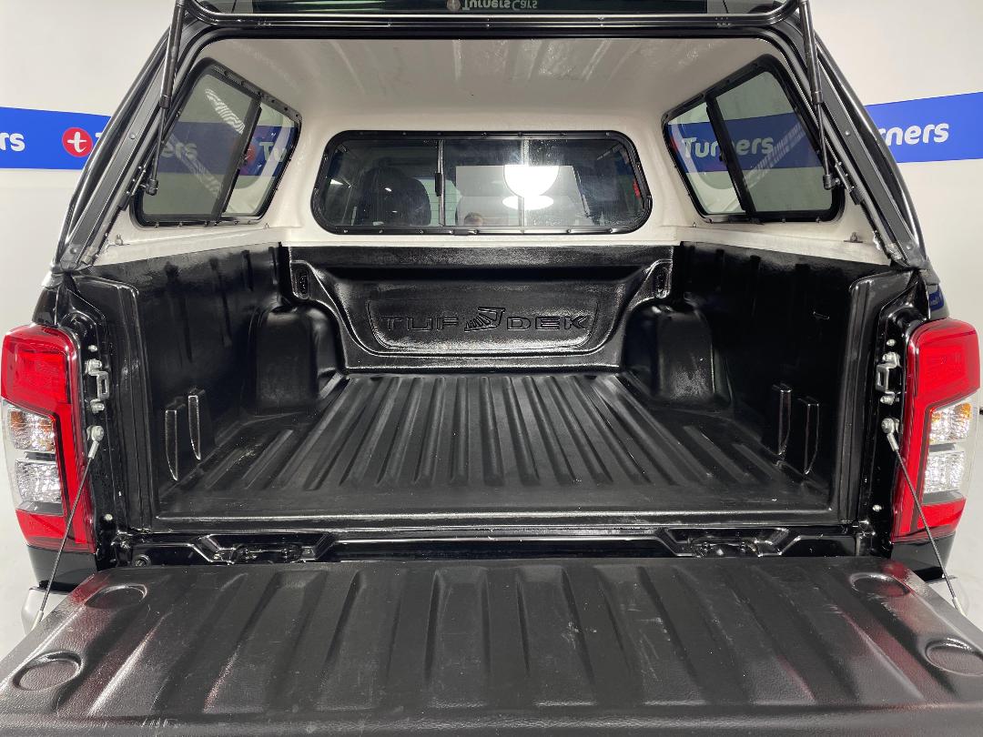 Photo '14' of Mitsubishi Triton