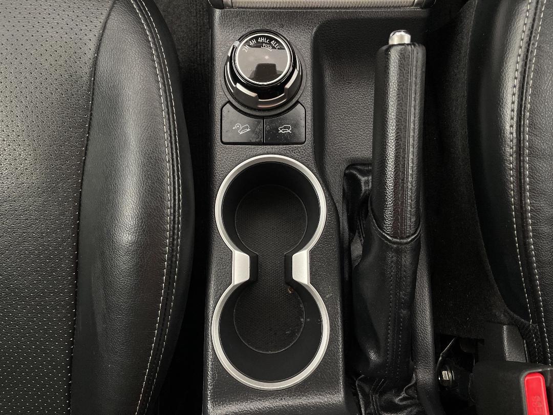 Photo '23' of Mitsubishi Triton